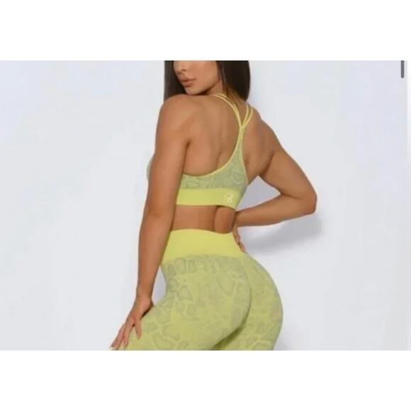 Bombshell Sportswear Sports Bra Snake Skin Seamless XS / S Made in USA Animal - Picture 1 of 9